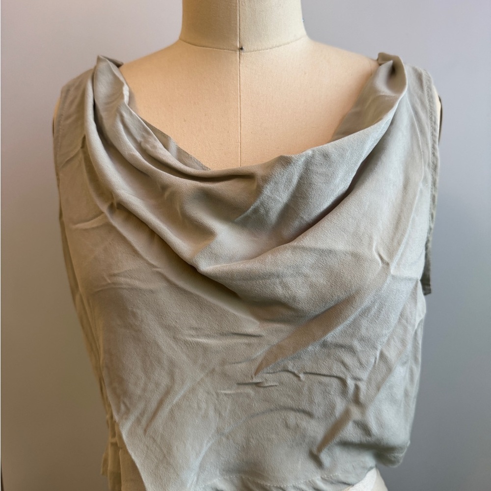 Elegant Gray Women's Scarf